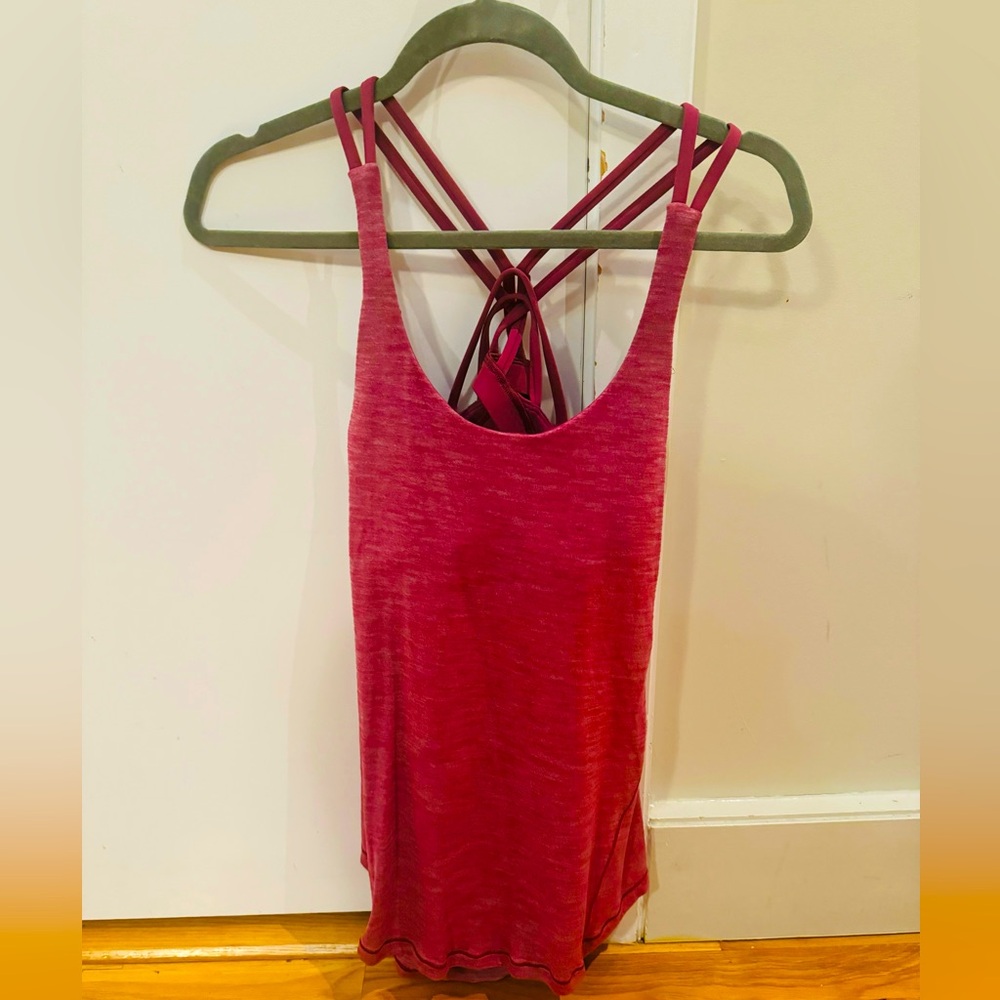 Lululemon top